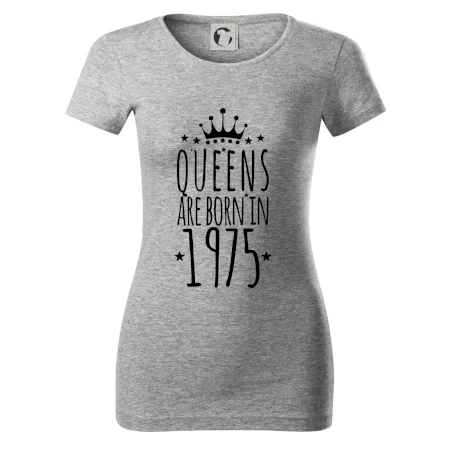 Queens are born in 1975