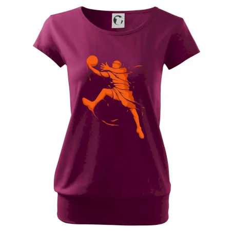 Basketball player splash