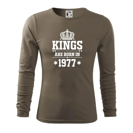 Kings are born in 1977