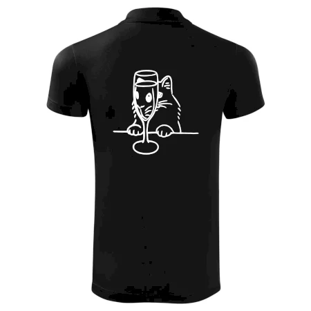 Mačka a pohár