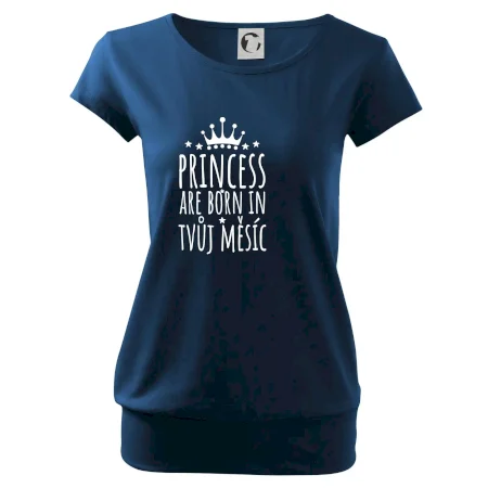 Princesses are born in (Vlastný nápis mesiac narodenia)