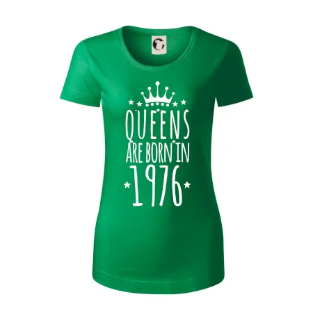 Queens are born in 1976