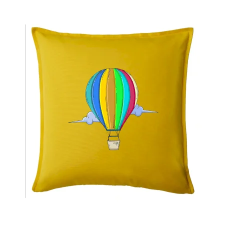 Teplovzdušný balón v oblakoch