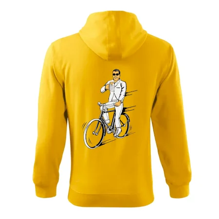 Gentleman na bicykli s pivom
