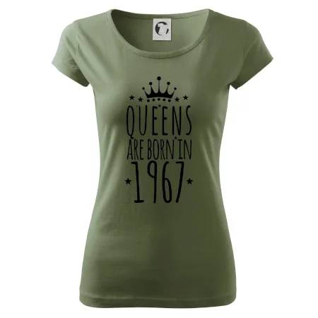 Queens are born in 1967