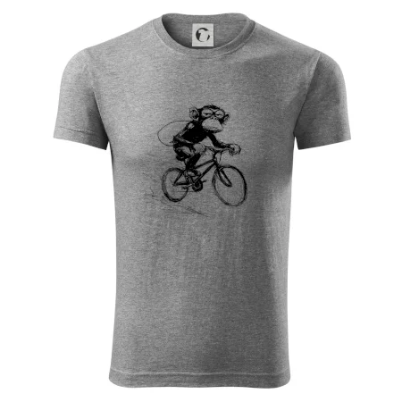Opice s batohom na bicykli