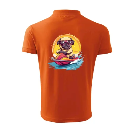 Mops na vodnom skútri