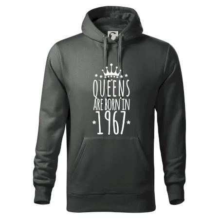Queens are born in 1967