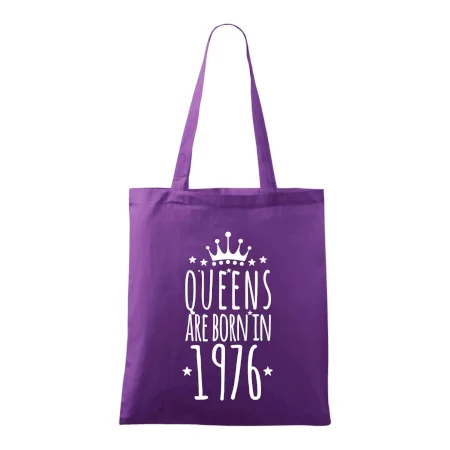 Queens are born in 1976