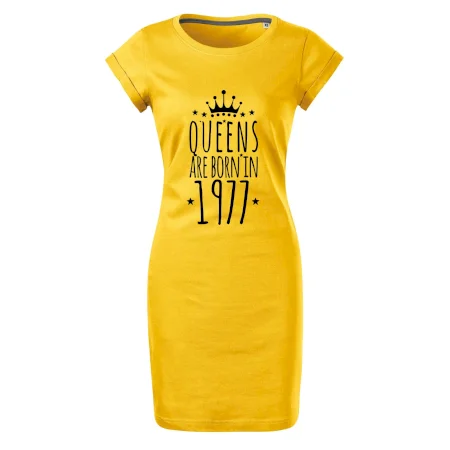 Queens are born in 1977