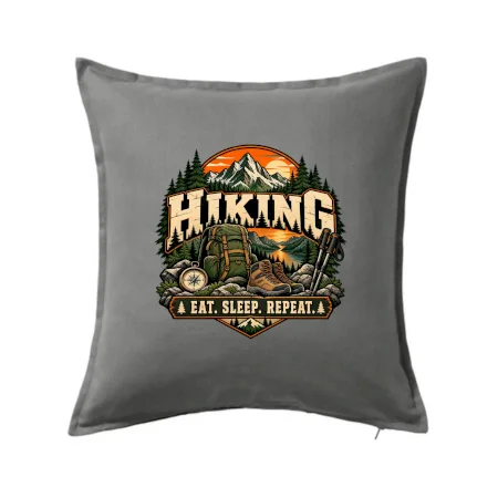 Turistický batoh v horách eat sleep repeat