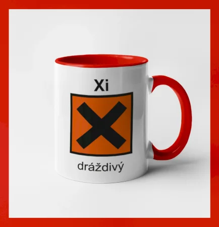Xi Dráždivý - Výstražná tabuľka na tričku