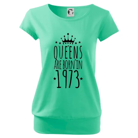 Queens are born in 1973