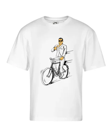 Gentleman na bicykli s pivom