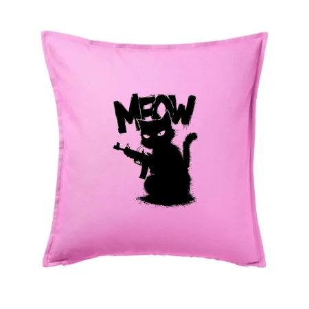 Meow mačka so zbraňou