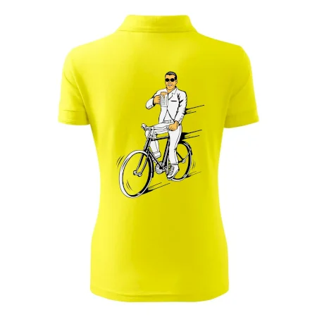 Gentleman na bicykli s pivom