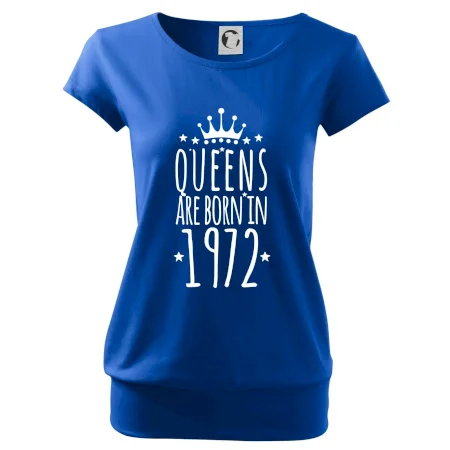 Queens are born in 1972