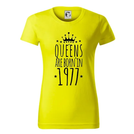 Queens are born in 1977