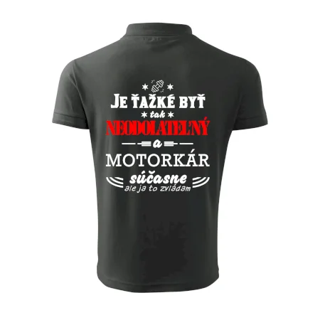 Neodolateľný motorkár