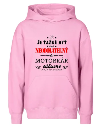 Neodolateľný motorkár
