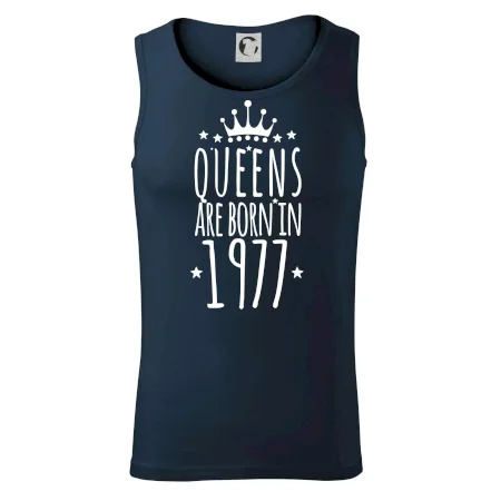 Queens are born in 1977