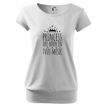 Princesses are born in (Vlastný nápis mesiac narodenia)