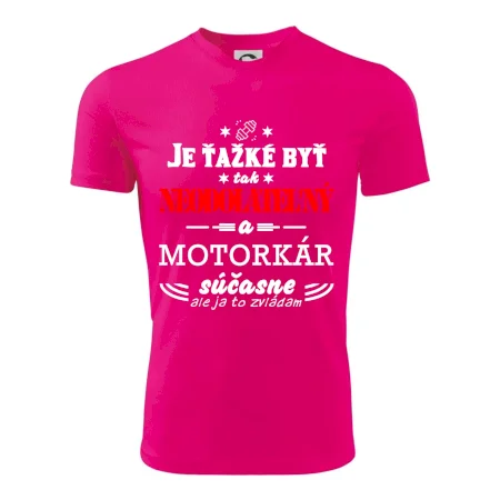 Neodolateľný motorkár
