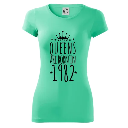 Queens are born in 1982