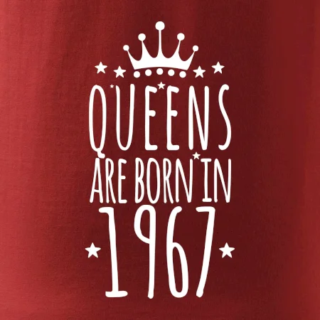Queens are born in 1967