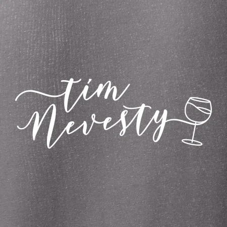 Tím nevesty červené víno