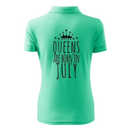 Queens are born in July