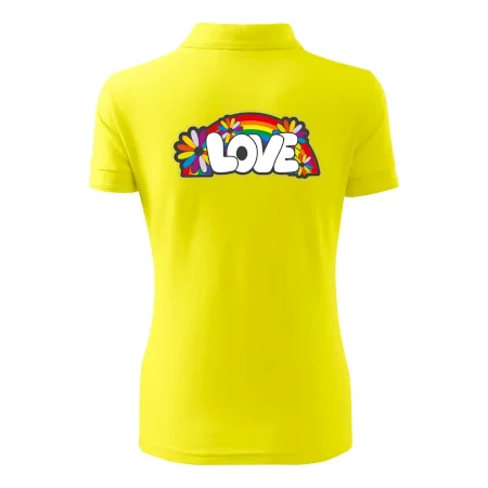 Love s dúhou v pozadí