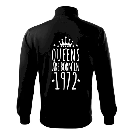 Queens are born in 1972