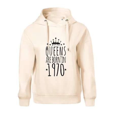 Queens are born in 1970