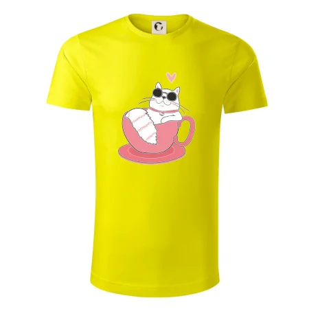 Hustá mačka v hrnčeku