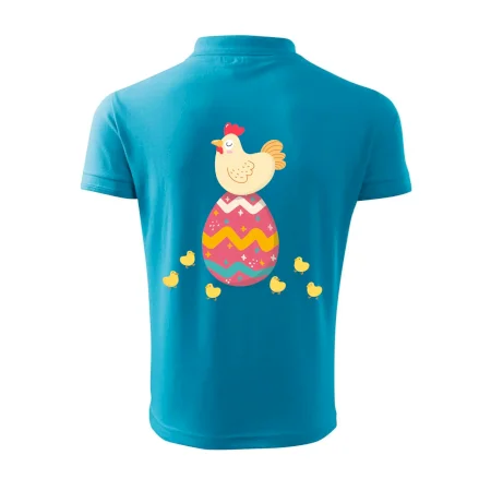 Sliepka sediaca na veľkonočnom vajci