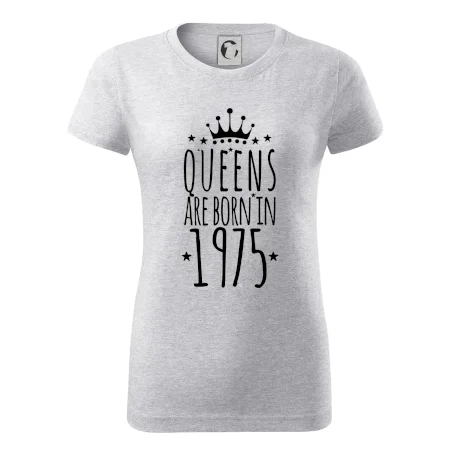 Queens are born in 1975