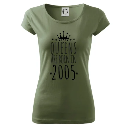 Queens are born in 2005