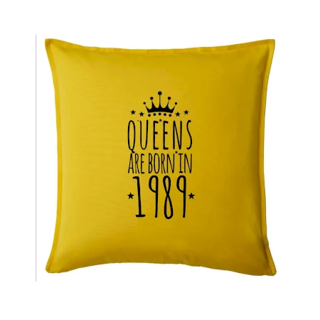 Queens are born in 1989