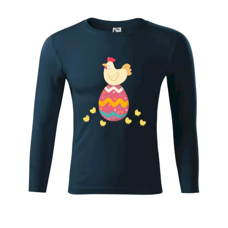 Sliepka sediaca na veľkonočnom vajci