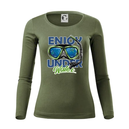 Enjoy Under Water