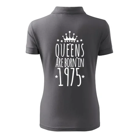 Queens are born in 1975