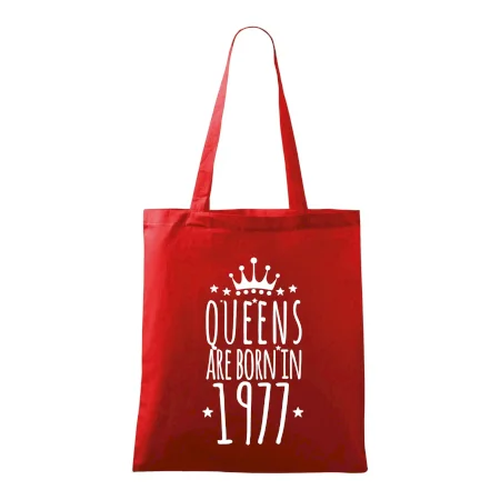 Queens are born in 1977