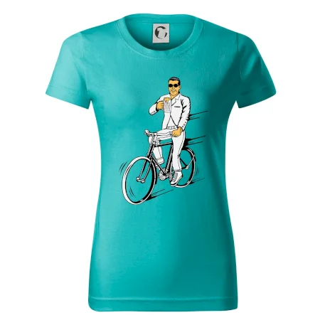 Gentleman na bicykli s pivom