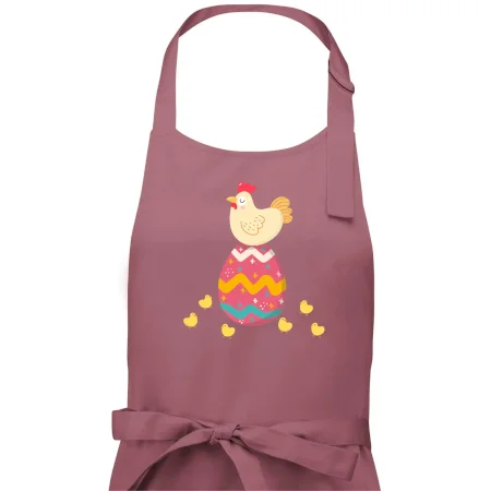 Sliepka sediaca na veľkonočnom vajci