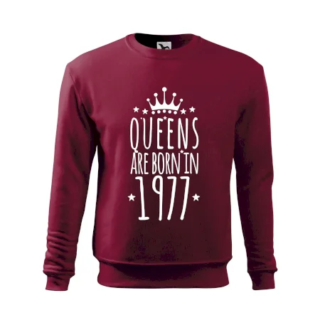 Queens are born in 1977