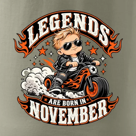 Legendy se rodí v listopadu malý motorkář na odrážedle