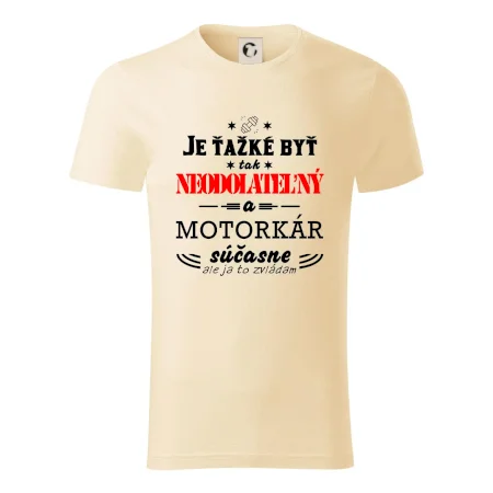 Neodolateľný motorkár