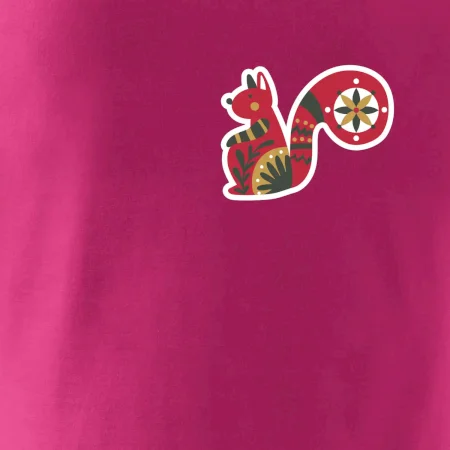 Folklór na prsníku veverička