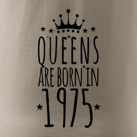 Queens are born in 1975